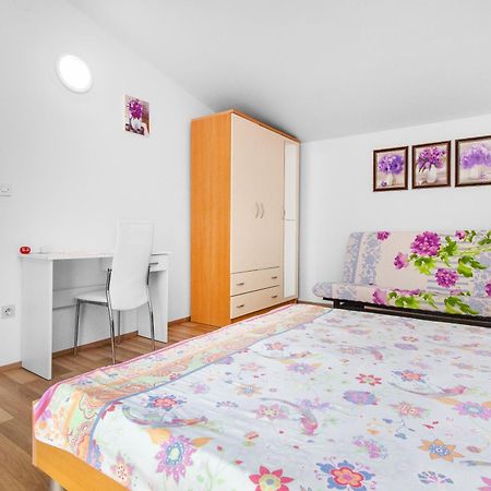 Apartmani Alaga B Tribalj 外观 照片