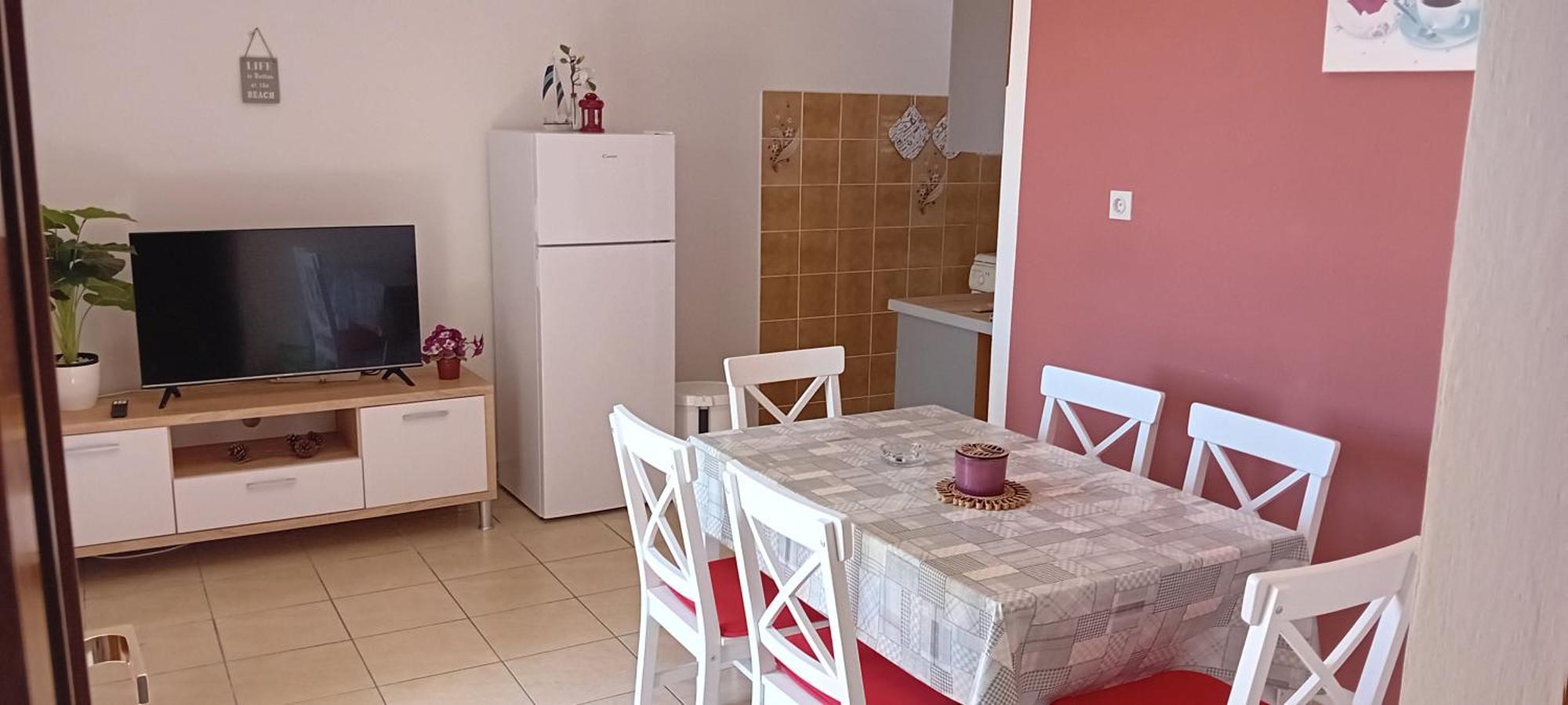 Apartmani Alaga B Tribalj 外观 照片