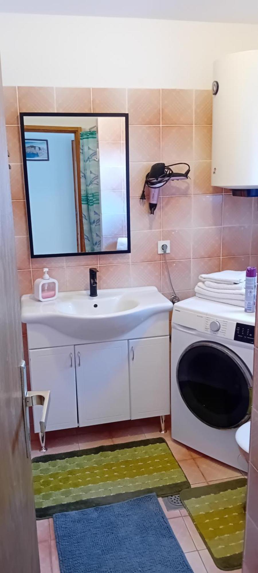 Apartmani Alaga B Tribalj 外观 照片