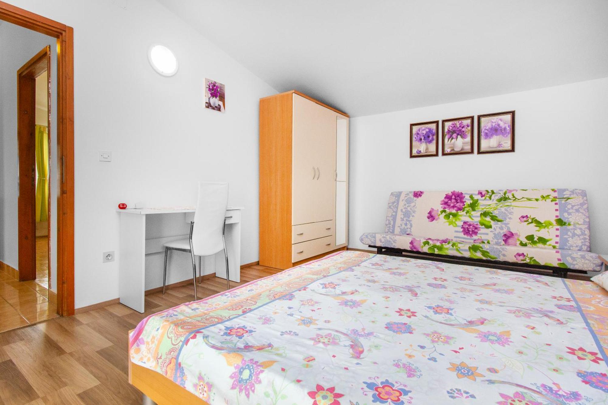 Apartmani Alaga B Tribalj 外观 照片