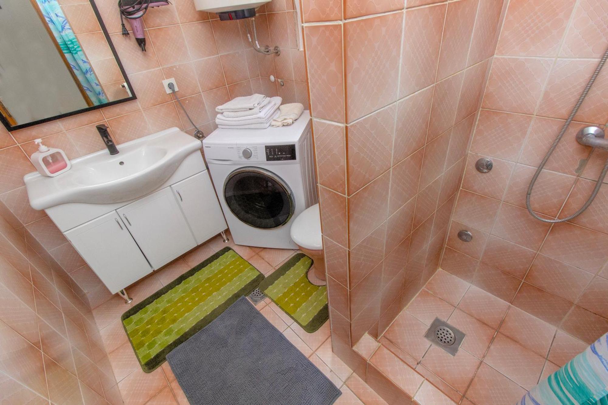 Apartmani Alaga B Tribalj 外观 照片